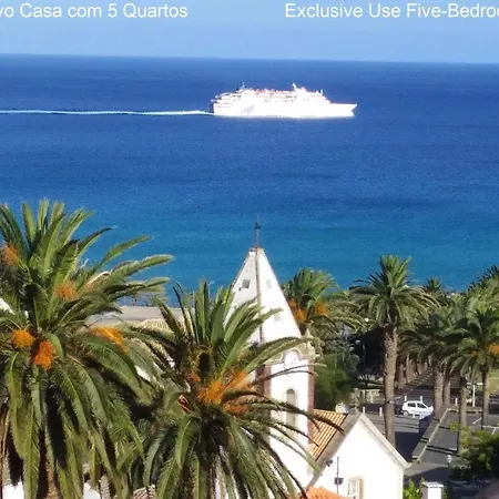 Сasa de vacaciones First Balcony -