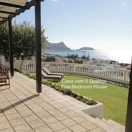 Holiday home First Balcony -