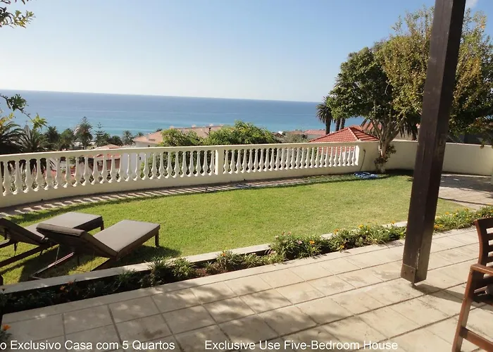 First Balcony - Casa de Férias